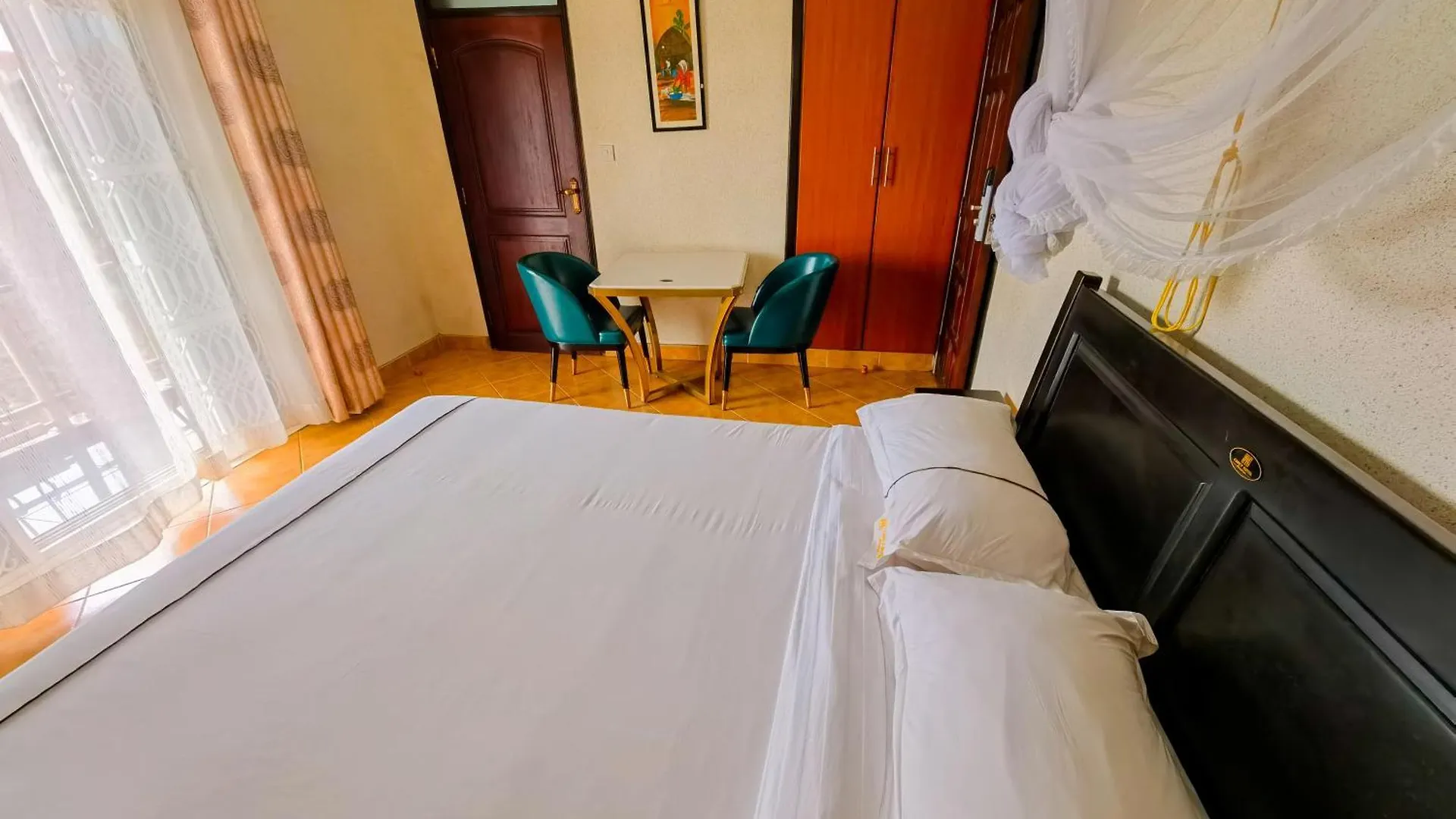 Fancy Hotel Munyonyo Kampala 4*,  Uganda