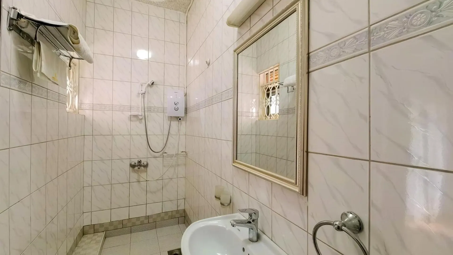 Fancy Hotel Munyonyo Kampala